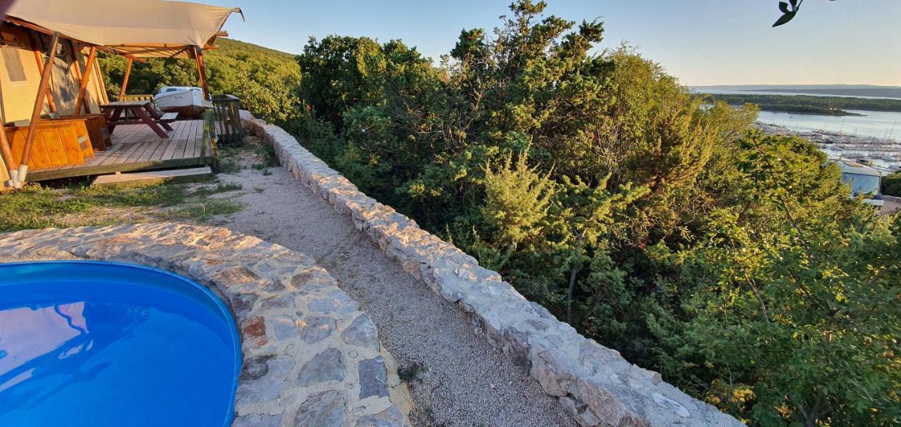 Marusina Olive Hills - Glamping & Minicamp Hotel Punat Buitenkant foto