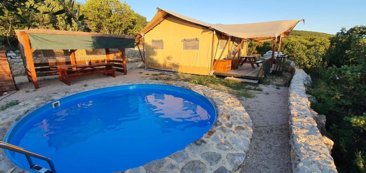 Marusina Olive Hills - Glamping & Minicamp Hotel Punat Buitenkant foto