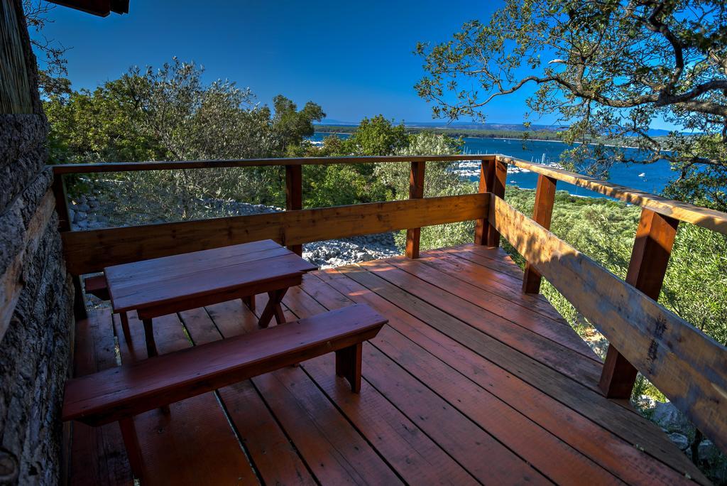 Marusina Olive Hills - Glamping & Minicamp Hotel Punat Buitenkant foto