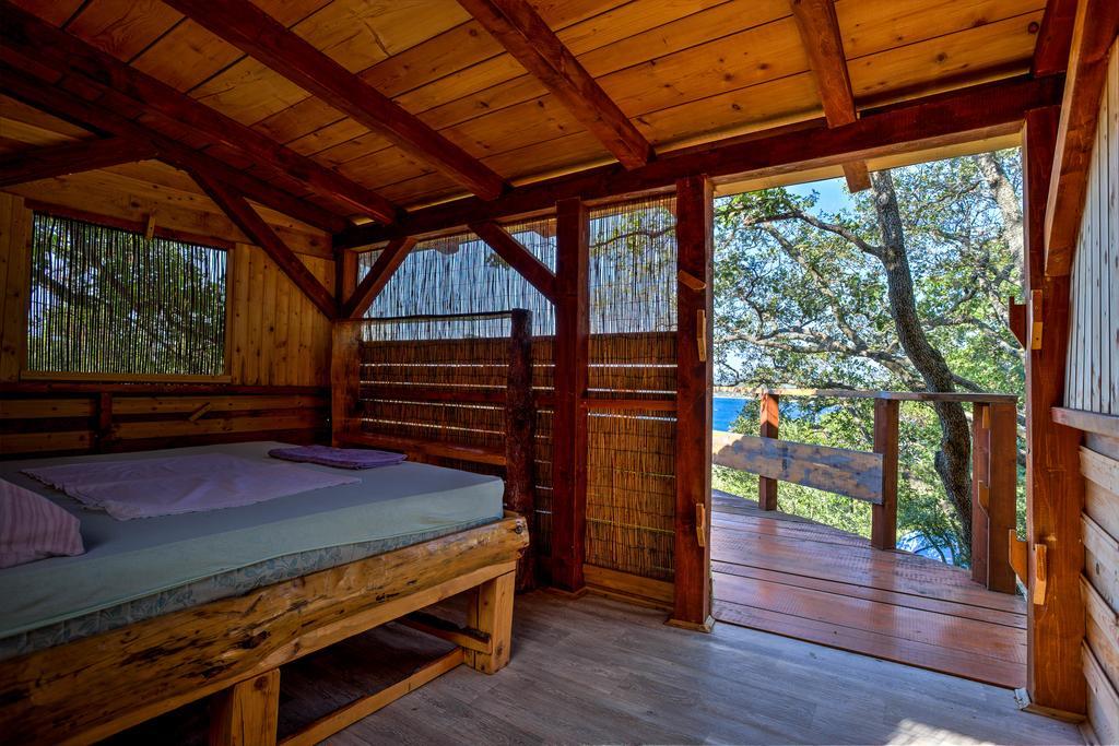 Marusina Olive Hills - Glamping & Minicamp Hotel Punat Buitenkant foto