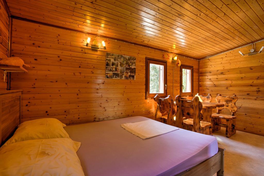 Marusina Olive Hills - Glamping & Minicamp Hotel Punat Buitenkant foto
