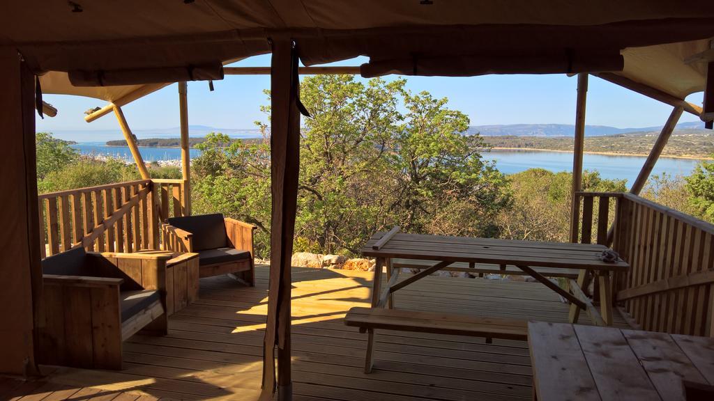 Marusina Olive Hills - Glamping & Minicamp Hotel Punat Buitenkant foto